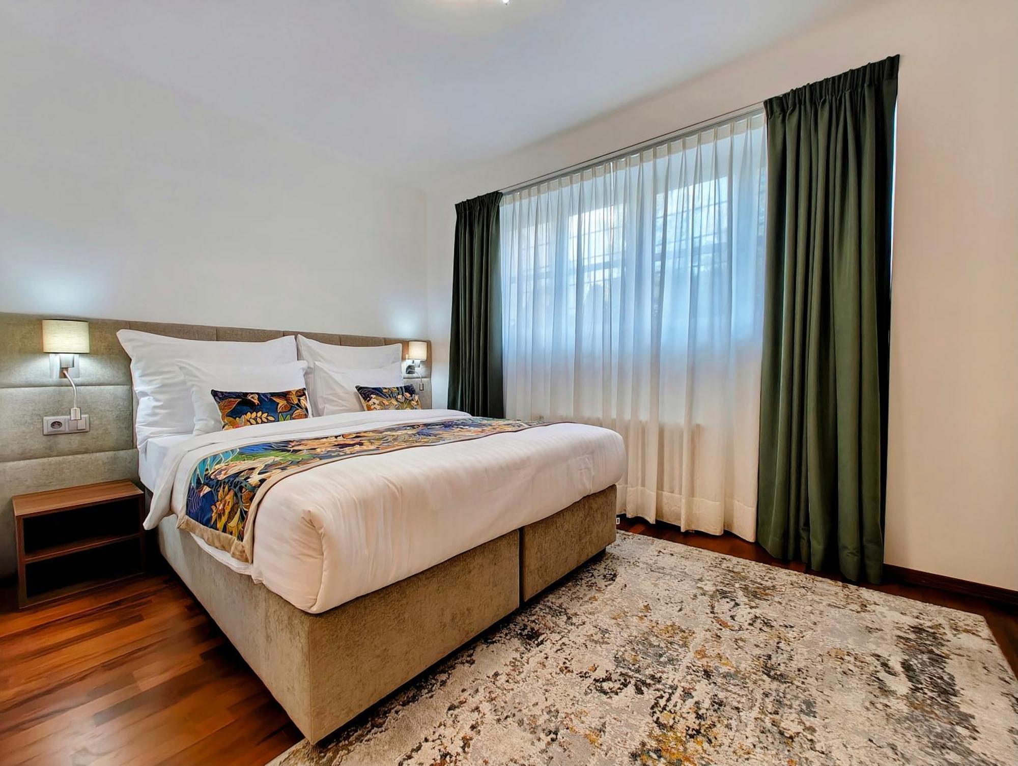 Old Town Residence By Little King — Photos 2